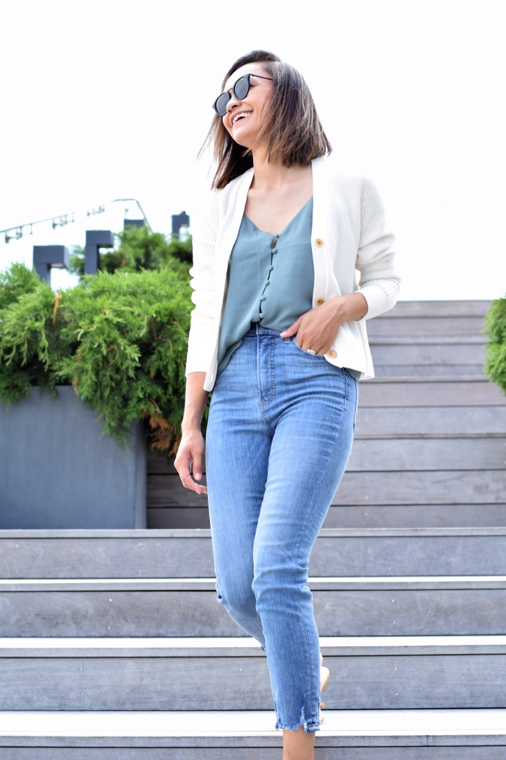 WhiteCardigan_2021_July_16