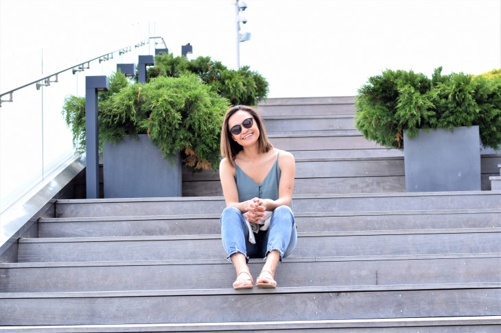 WhiteCardigan_2021_July_9